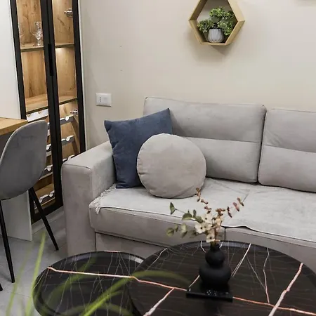 Azure Haven Dhermi Modern 2br Escape By Pikhost 아파트 Gjilek