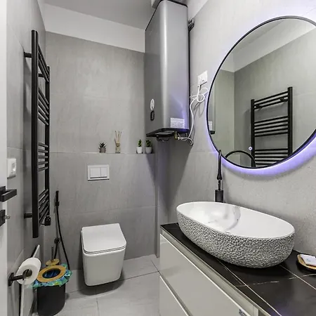 Azure Haven Dhermi Modern 2br Escape By Pikhost Appartamento Gjilek